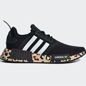 Adidas NMD_R1 women’s lifestyle shoe - black/cheetah printt